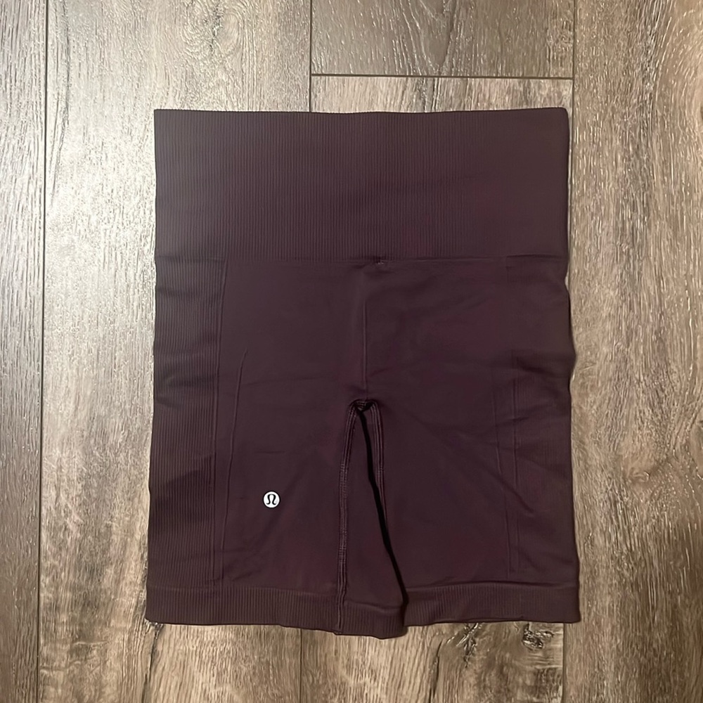 Lululemon Ribbed Biker Shorts 2